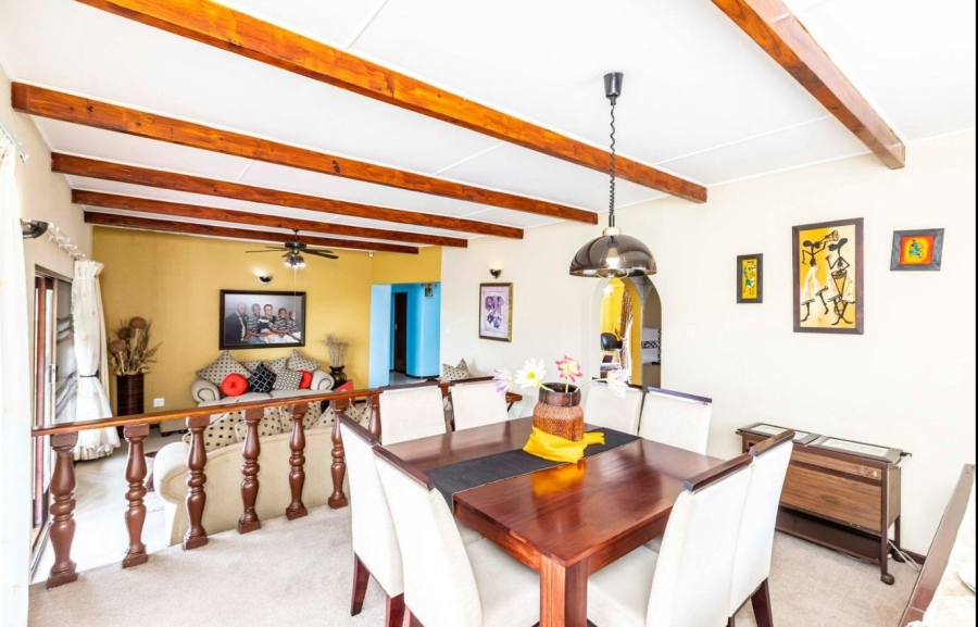 5 Bedroom Property for Sale in Baysville Eastern Cape